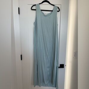 NWOT Elegant Light Blue Sleeveless Maxi Dress